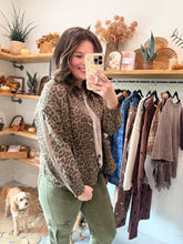 Load image into Gallery viewer, Casey Leopard Jacket