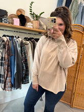 Load image into Gallery viewer, Della Sweatshirt