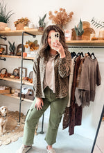 Load image into Gallery viewer, Moss Cargo Pants
