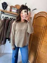 Load image into Gallery viewer, Textured Long Sleeve Top