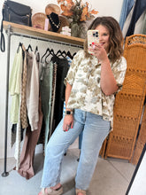 Load image into Gallery viewer, Vintage Floral Blouse