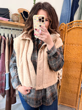 Load image into Gallery viewer, Cozy Sherpa Vest