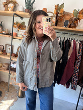 Load image into Gallery viewer, Corduroy Shacket