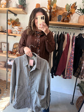 Load image into Gallery viewer, Corduroy Shacket