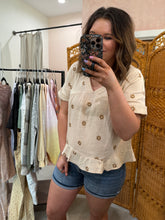 Load image into Gallery viewer, Seeing Double Floral Top