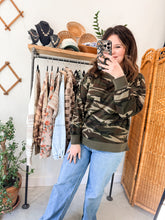 Load image into Gallery viewer, Camo Pullover