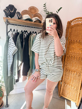 Load image into Gallery viewer, On The Go Stripe Set