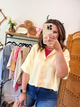 Load image into Gallery viewer, Raw Edge Short Sleeve Cardigan