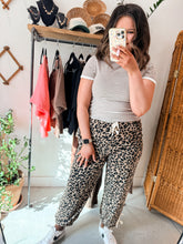 Load image into Gallery viewer, Leopard Waffle Knit Joggers
