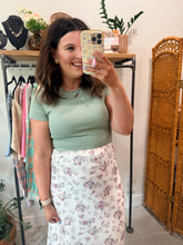 Load image into Gallery viewer, Rose Wine Skirt