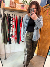 Load image into Gallery viewer, Sideline Camo Track Pants