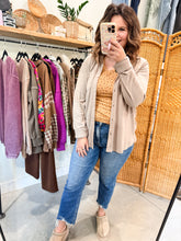Load image into Gallery viewer, Mila Floral Top