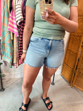 Load image into Gallery viewer, Avery Washed Denim