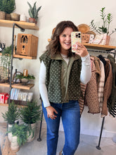 Load image into Gallery viewer, Olive Branch Sherpa Vest