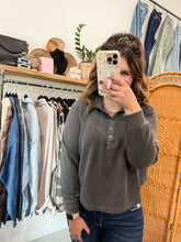 Load image into Gallery viewer, Hedi Collared Snap Henley