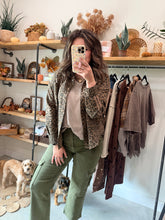 Load image into Gallery viewer, Casey Leopard Jacket