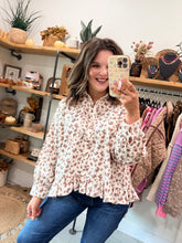 Load image into Gallery viewer, Collared Floral Peplum Top