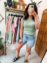 Load image into Gallery viewer, Basic Ribbed Tee