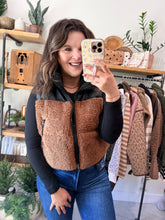 Load image into Gallery viewer, Leather &amp; Sherpa Vest