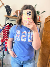 Load image into Gallery viewer, USA Daisy Tee