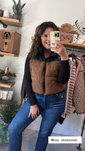 Load image into Gallery viewer, Leather &amp; Sherpa Vest