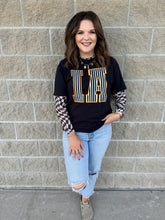 Load image into Gallery viewer, IA Striped Tee - 2 Colors