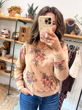 Load image into Gallery viewer, Vintage Rose Crewneck