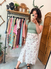 Load image into Gallery viewer, Rose Wine Skirt