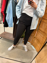 Load image into Gallery viewer, Butter Joggers
