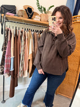 Load image into Gallery viewer, Brushed Ribbed Button Top