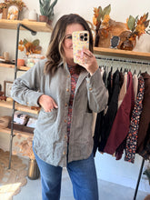 Load image into Gallery viewer, Corduroy Shacket