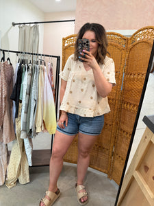 Mid Rise Cuffed Shorts