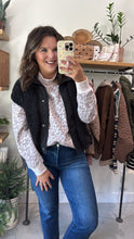 Load image into Gallery viewer, Sherpa Vest