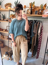 Load image into Gallery viewer, Khaki Ditsy Floral Pants