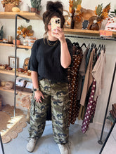 Load image into Gallery viewer, Camo Cargo Pants