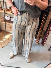Load image into Gallery viewer, Floral Stripe Pants
