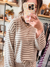 Load image into Gallery viewer, Latte Stripe Set