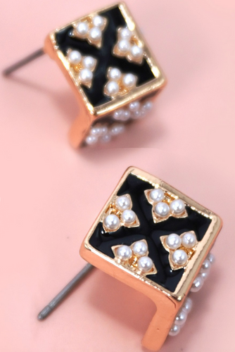 Pearl Checkered Cube Earring
