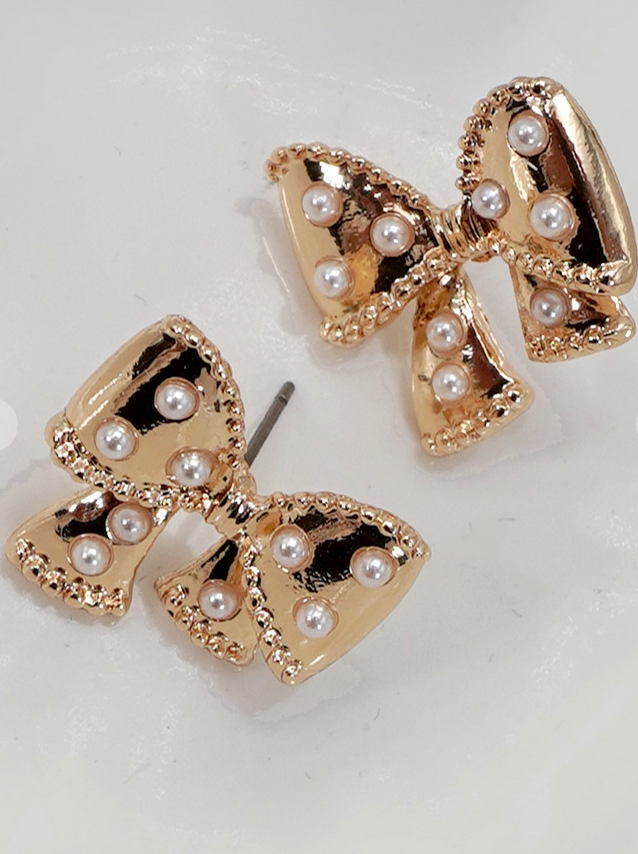 Bow Pearl Stud